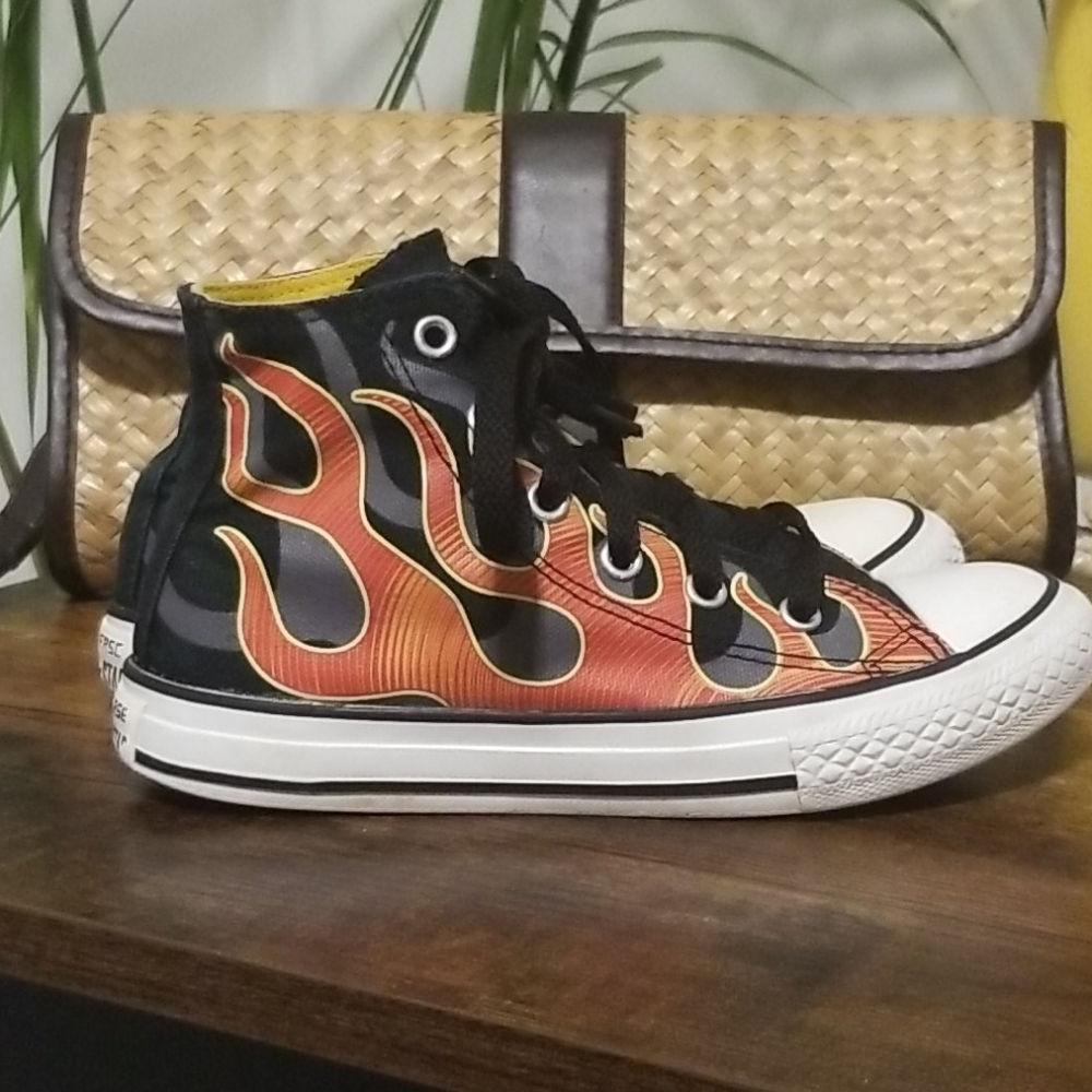 Converse high top unisex shoes